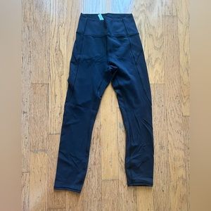 Lululemon time to sweat crop 23“